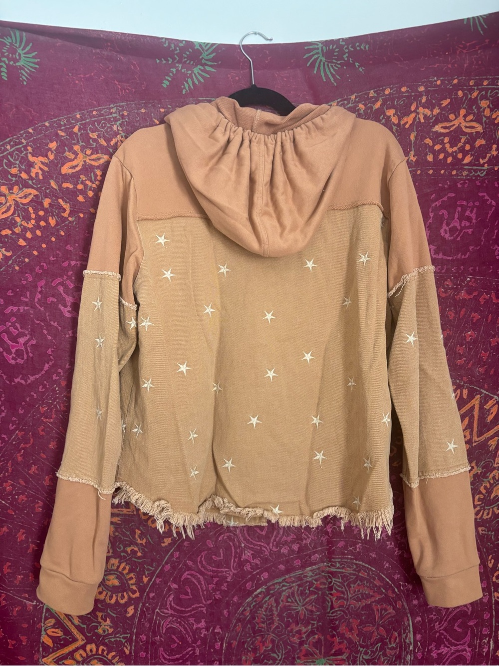 Heyson Star-Accent Hooded Jacket in Light Tan - Picture 2 of 3